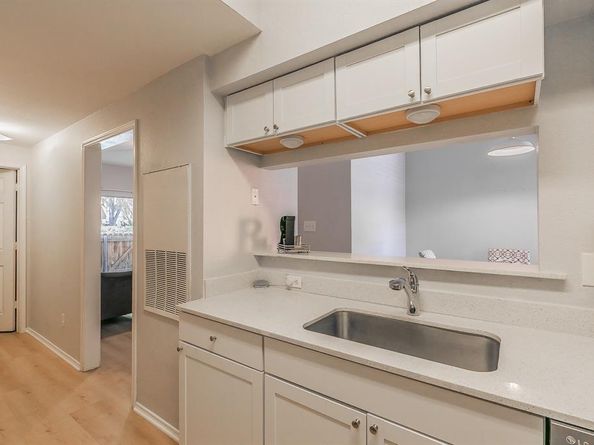 3212  Donnelly Circle  501, Fort Worth Texas 76107