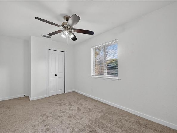 2922  Bonanza Lane , Garland Texas 75042