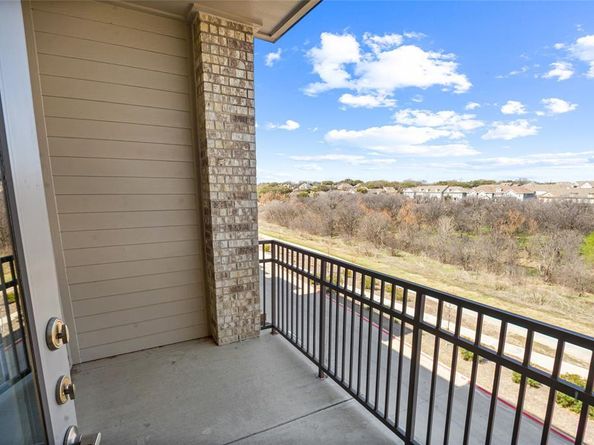 2700  Old Denton Road  3318, Carrollton Texas 75007