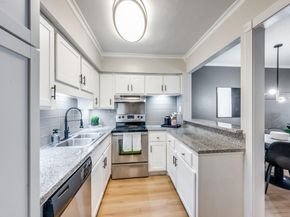 5212  Fleetwood Oaks Avenue  202, Dallas Texas 75235