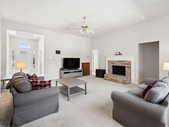 409  Kyle Lane , Lewisville Texas 75067