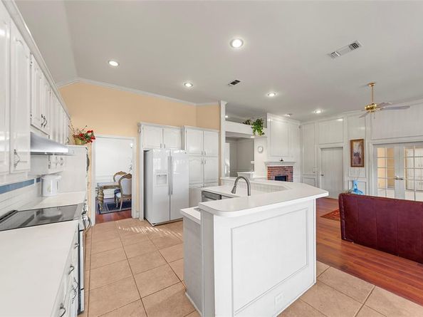 3308 N Spring Drive , Richardson Texas 75082