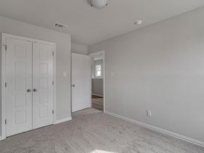 1136 E Broadway Avenue , Fort Worth Texas 76104