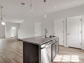 1136 E Broadway Avenue , Fort Worth Texas 76104