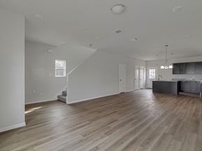 1136 E Broadway Avenue , Fort Worth Texas 76104