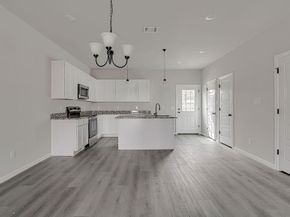 1136 E Broadway Avenue , Fort Worth Texas 76104