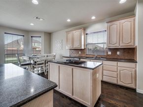 2737  Los Alamos Trail , Fort Worth Texas 76131