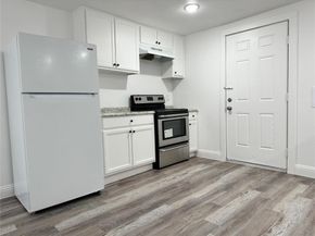 2800  Walker Street , Fort Worth Texas 76105