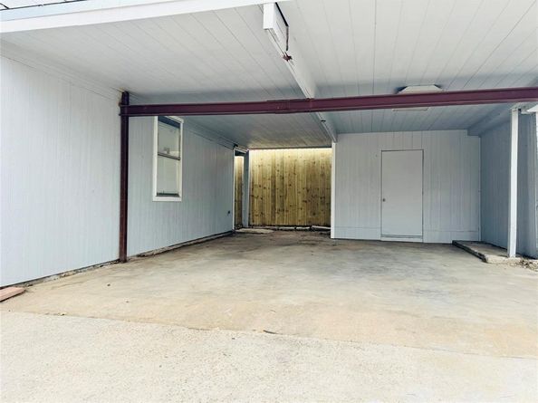 2800  Walker Street , Fort Worth Texas 76105