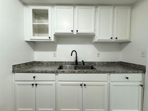 2800  Walker Street , Fort Worth Texas 76105