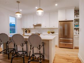 7207  Gaston Avenue  905, Dallas Texas 75206