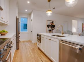 7207  Gaston Avenue  905, Dallas Texas 75206