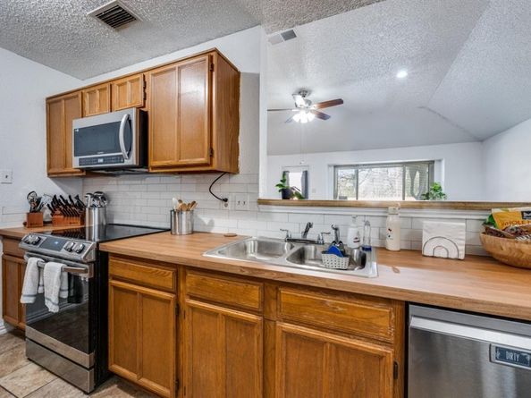2418  Slaton Drive , Grand Prairie Texas 75052