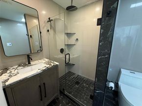 6522  Ridgeview Circle , Dallas Texas 75240