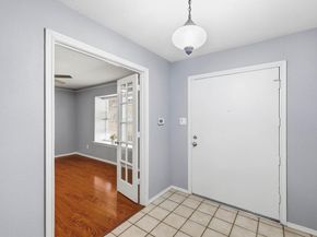 2206  Oak Forest Court , Arlington Texas 76012