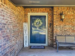 2206  Oak Forest Court , Arlington Texas 76012