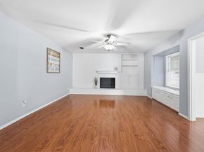 2206  Oak Forest Court , Arlington Texas 76012