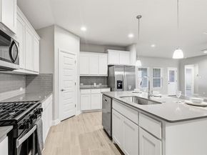 1450  CANTERBURY Trail , DeSoto Texas 75115