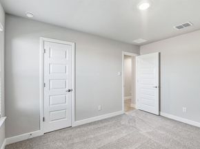 1450  CANTERBURY Trail , DeSoto Texas 75115