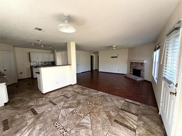 7919  Mosstree Drive , Arlington Texas 76001