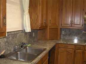2300 W Main Street , Lancaster Texas 75146