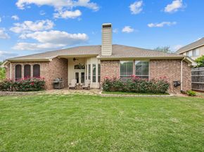 2806  Northwood Street , Grapevine Texas 76051