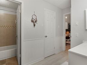 5981  Arapaho Road  1802, Dallas Texas 75248