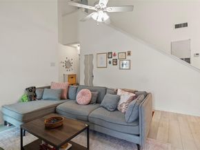 5981  Arapaho Road  1802, Dallas Texas 75248