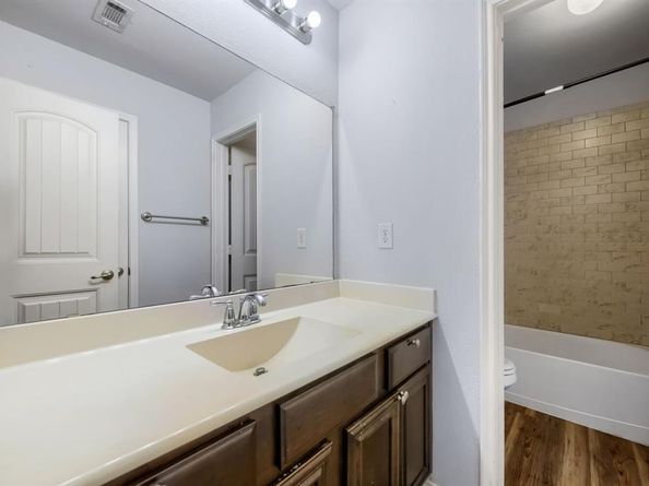 1513  Vermont Avenue , Lancaster Texas 75134