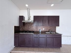 1209  Crabtree Street , Garland Texas 75040