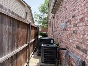 1209  Crabtree Street , Garland Texas 75040