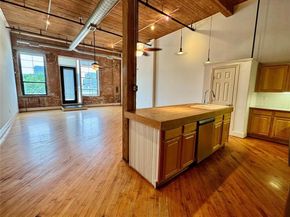 3026  Commerce Street  205, Dallas Texas 75226