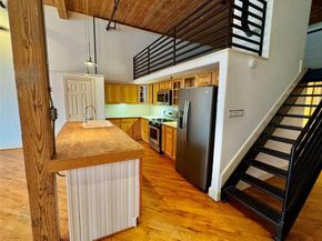 3026  Commerce Street  205, Dallas Texas 75226
