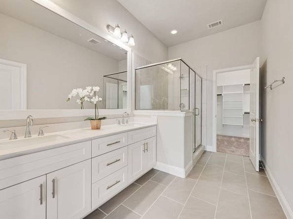 281  Scotia Street , Lewisville Texas 75056