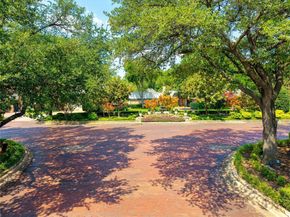 16001  Chalfont Circle , Dallas Texas 75248