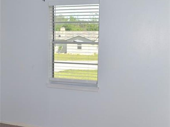 372  Shoreline Drive , Azle Texas 76020