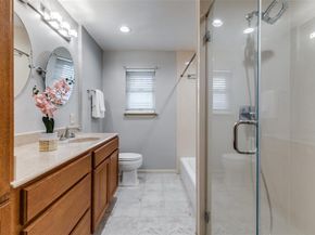 2223  Babalos Lane , Dallas Texas 75228