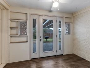 2223  Babalos Lane , Dallas Texas 75228