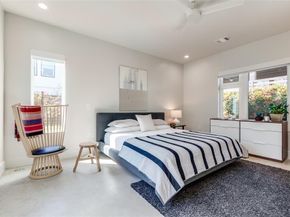 1006  Mcbroom Street , Dallas Texas 75212