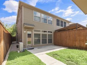 2407  Knight Street , Dallas Texas 75219