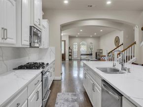 2407  Knight Street , Dallas Texas 75219