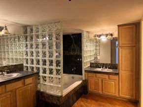 3026  Commerce Street  205, Dallas Texas 75226