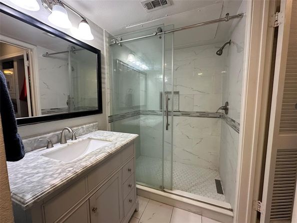 6108  Abrams Road  414, Dallas Texas 75231