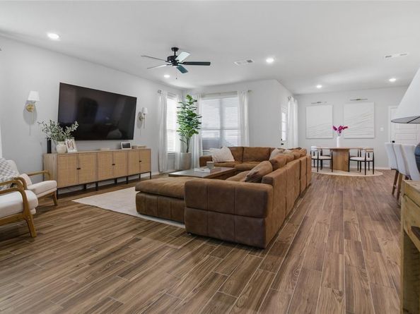 2960  Dixondale Drive , Fort Worth Texas 76108