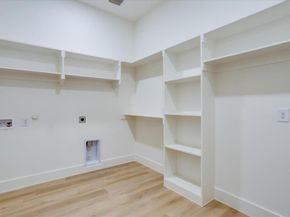 2634  Bainbridge Drive , Dallas Texas 75237