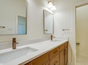2634  Bainbridge Drive , Dallas Texas 75237