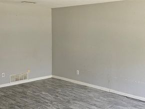 608  Arbor Lane , Lancaster Texas 75134