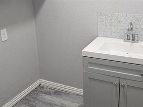 608  Arbor Lane , Lancaster Texas 75134