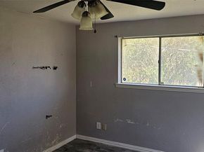 608  Arbor Lane , Lancaster Texas 75134