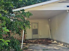 608  Arbor Lane , Lancaster Texas 75134